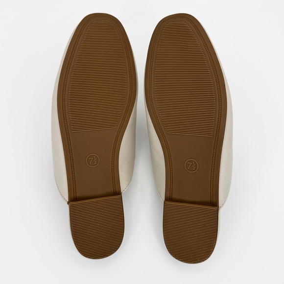 A NEW DAY Kiki Chain Loafer Mules Size 7.5 Off White Vegan Leather Slip On Flats - Picture 8 of 10